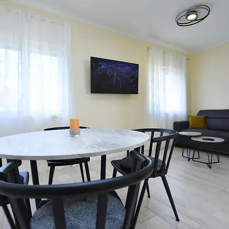 Apartment Ruzica Primošten